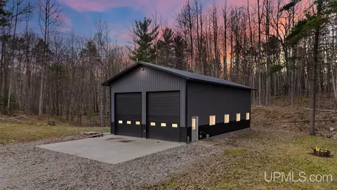 965 Harrison, Florence, WI 54121