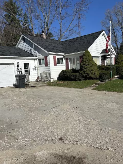 259 N Morey, Lake City, MI 49651