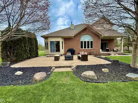 Exterior - 54959 Danielle, New Baltimore, MI 48047 photo 8 of 18