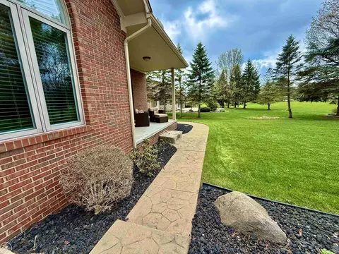 Exterior - 54959 Danielle, New Baltimore, MI 48047 photo 12 of 18