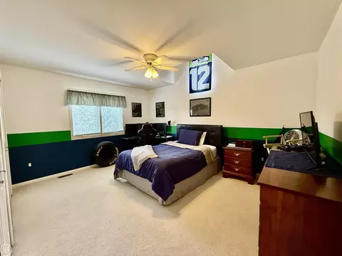 Bedroom - 54959 Danielle, New Baltimore, MI 48047 photo 5 of 11