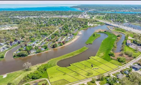 5 Water Street, Port Huron, MI 48060
