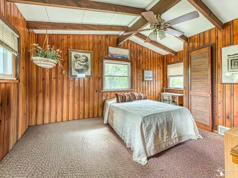 Bedroom - 18800 Wall, Melvindale, MI 48122 photo 2 of 4