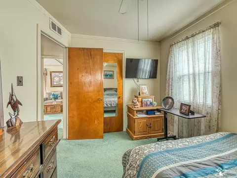 Bedroom - 18800 Wall, Melvindale, MI 48122 photo 4 of 4