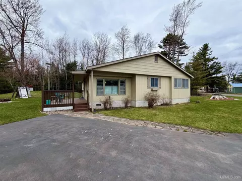 13926 Jurmu, Baraga, MI 49908