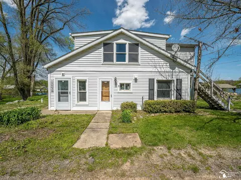 12050 Elmdale, Manchester, MI 48158