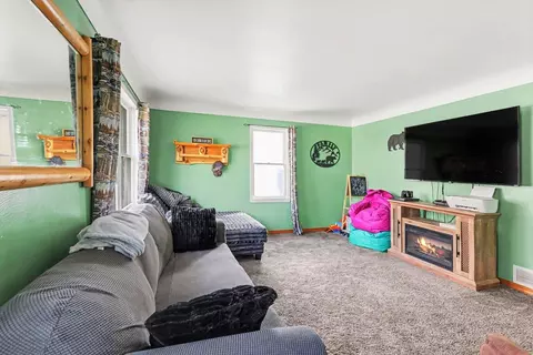 Living - 119 Chippewa, Kawkawlin, MI 48631 photo 1 of 1