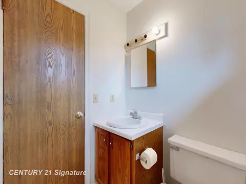 Bath - 3385 Ann, Flushing, MI 48433 photo 1 of 3