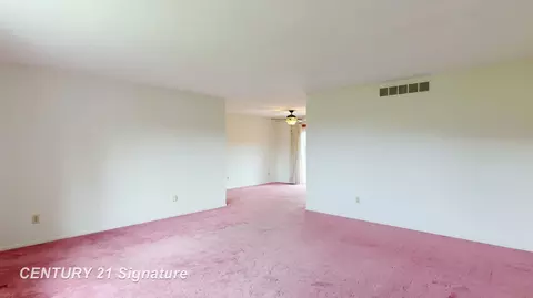 Living - 3385 Ann, Flushing, MI 48433 photo 3 of 5