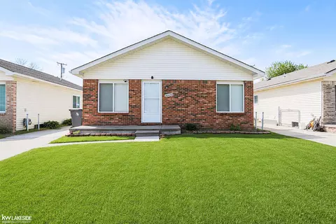 20432 Nicke, Clinton Township, MI 48035