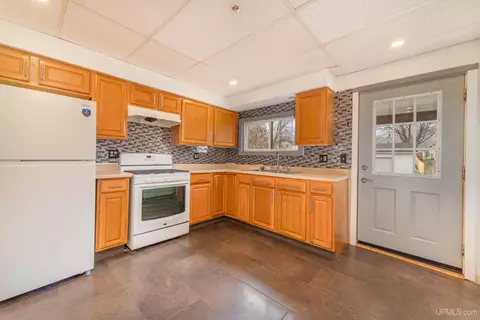 Kitchen - 129 W Superior, Ishpeming, MI 49849 photo 1 of 2