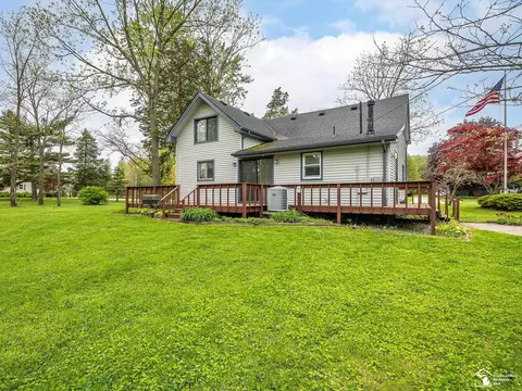 Exterior - 11952 Grafton, Carleton, MI 48117 photo 10 of 14