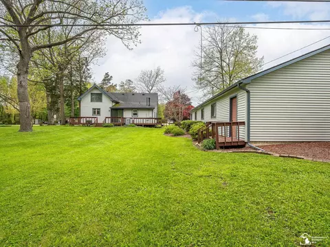 Exterior - 11952 Grafton, Carleton, MI 48117 photo 11 of 14