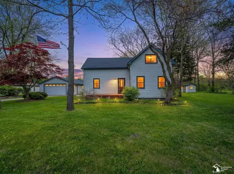 Exterior - 11952 Grafton, Carleton, MI 48117 photo 2 of 14