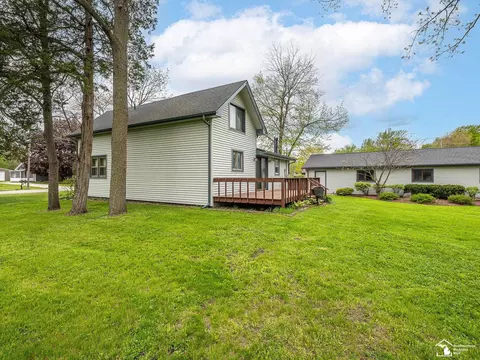 Exterior - 11952 Grafton, Carleton, MI 48117 photo 8 of 14