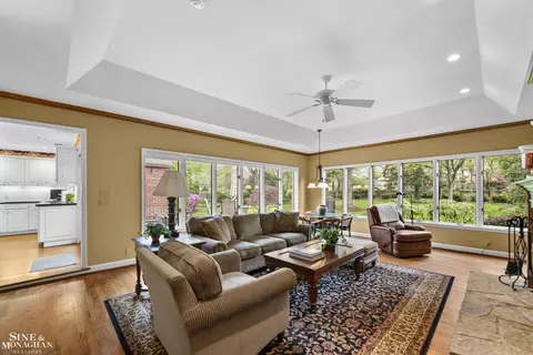 96 Moran, Grosse Pointe Farms, MI 48236 photo 15
