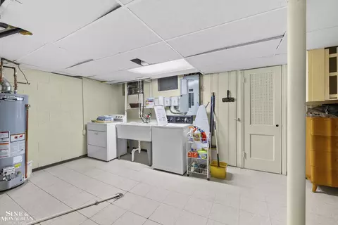 96 Moran, Grosse Pointe Farms, MI 48236 photo 34