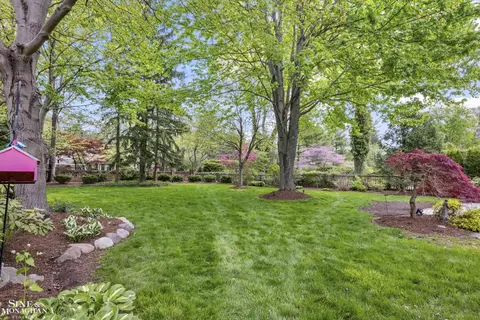 96 Moran, Grosse Pointe Farms, MI 48236 photo 43