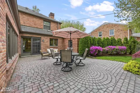 96 Moran, Grosse Pointe Farms, MI 48236 photo 35