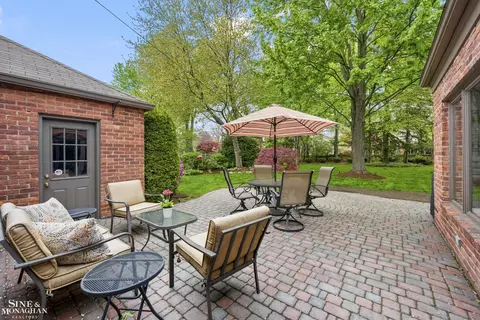 96 Moran, Grosse Pointe Farms, MI 48236 photo 37