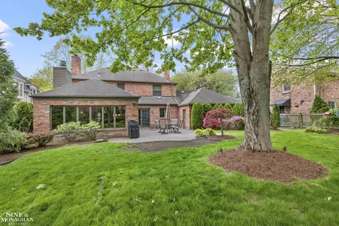 96 Moran, Grosse Pointe Farms, MI 48236 photo 42