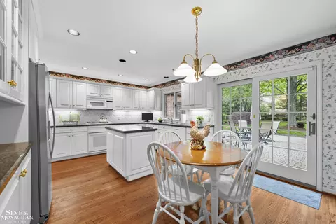 96 Moran, Grosse Pointe Farms, MI 48236 photo 20