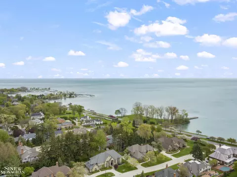 96 Moran, Grosse Pointe Farms, MI 48236 photo 51