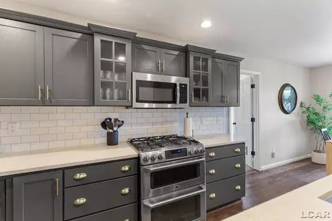 Kitchen - 1494 E Gorman, Adrian, MI 49221 photo 6 of 6