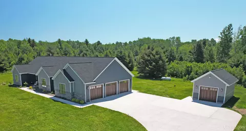 46647 Golf, Chassell, MI 49916