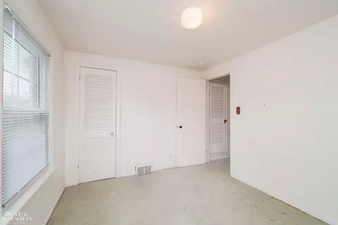 Bedroom - 1726 Hawthorne, Grosse Pointe Woods, MI 48236 photo 6 of 7