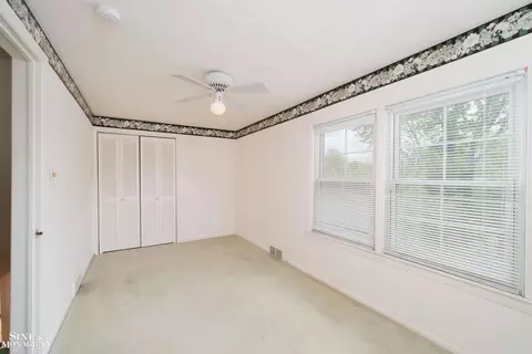 Bedroom - 1726 Hawthorne, Grosse Pointe Woods, MI 48236 photo 2 of 7