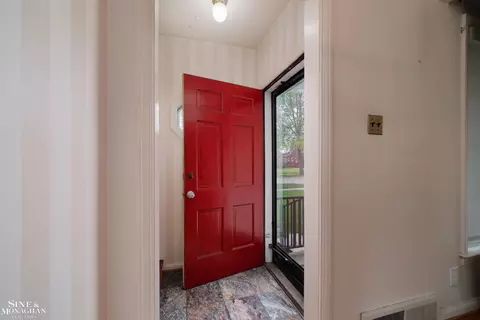 Entry Way - 1726 Hawthorne, Grosse Pointe Woods, MI 48236 photo 1 of 5