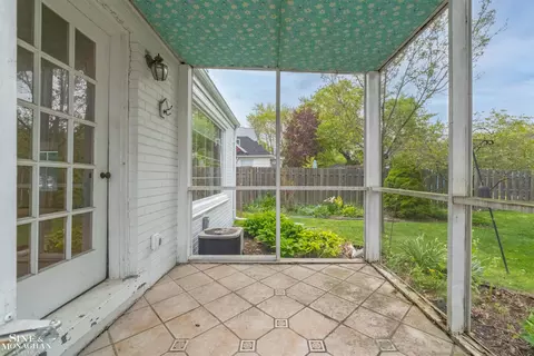 Exterior - 1726 Hawthorne, Grosse Pointe Woods, MI 48236 photo 3 of 11