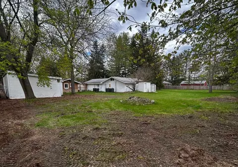 Exterior - 408 Glidden, Beaverton, MI 48612 photo 4 of 8
