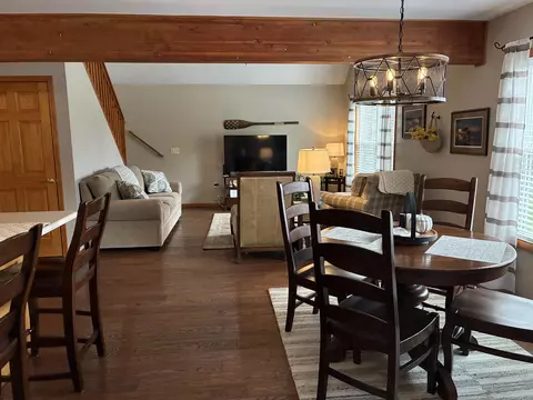 Dining - 5019 Kings, Gladwin, MI 48624 photo 2 of 5