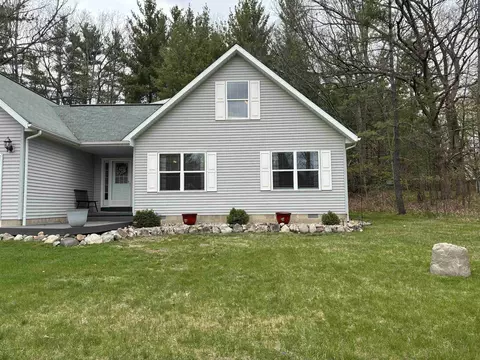 Exterior - 5019 Kings, Gladwin, MI 48624 photo 3 of 7