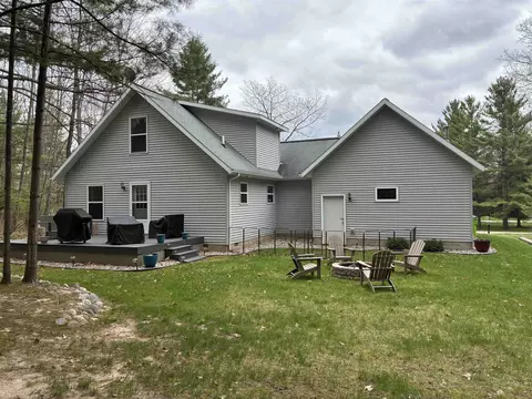 Exterior - 5019 Kings, Gladwin, MI 48624 photo 4 of 7