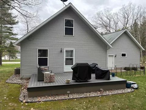 Exterior - 5019 Kings, Gladwin, MI 48624 photo 5 of 7