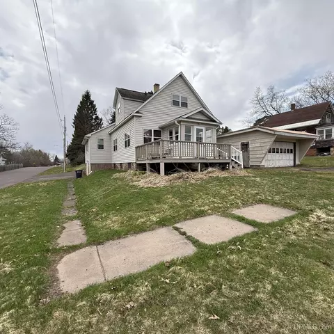 301 W Larch, Ironwood, MI 49938