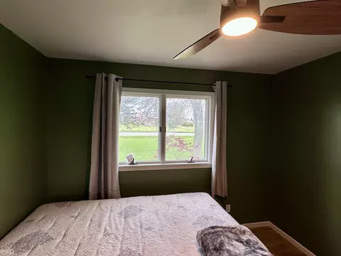 Bedroom - 8804 Wildcat, Jeddo, MI 48032 photo 5 of 7