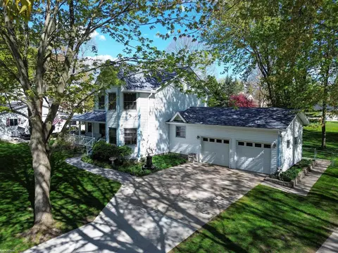 1950 Jackson, Saint Clair, MI 48079