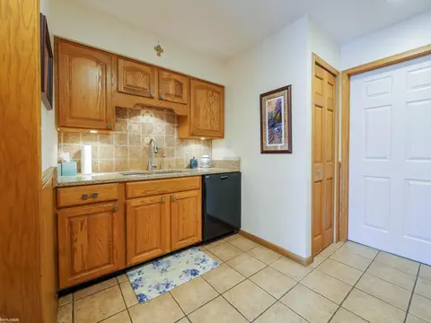Kitchen - 1950 Jackson, Saint Clair, MI 48079 photo 2 of 3