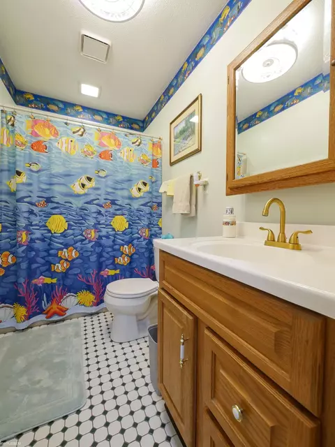 Bath - 1950 Jackson, Saint Clair, MI 48079 photo 2 of 4