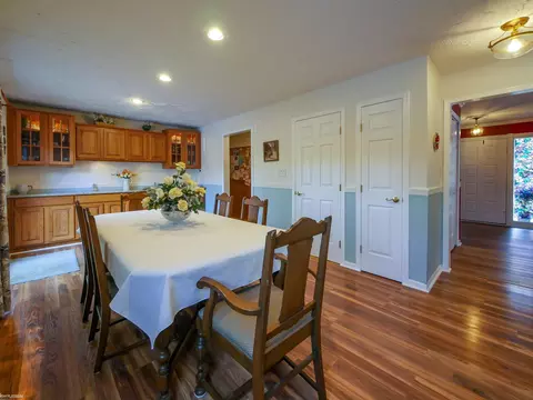 Dining - 1950 Jackson, Saint Clair, MI 48079 photo 2 of 3