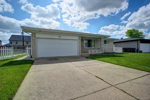 36244 Jeffrey, Sterling Heights, MI 48310