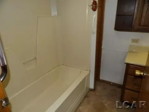 Bath - 1138 E Hunt, Adrian, MI 49221 photo 1 of 2