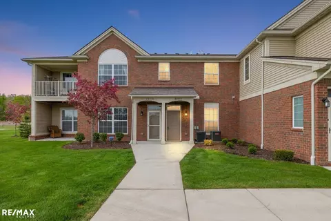 22095 Aberdeen, Macomb, MI 48042