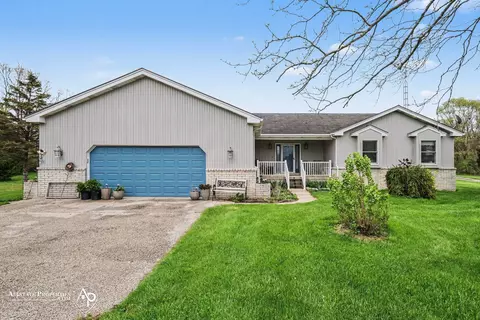 12301 S New Lothrop, Byron, MI 48418