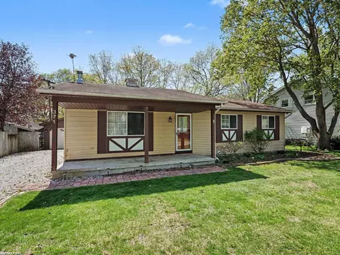 371 Colonial, Algonac, MI 48001
