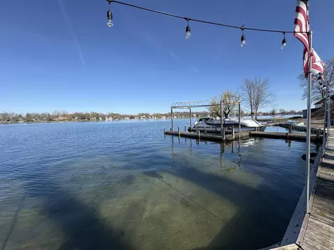 13014 Fenton, Fenton, MI 48430
